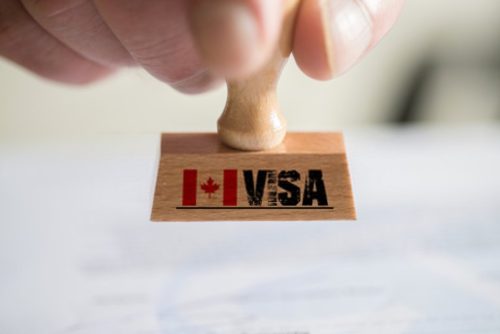 Những câu hỏi thường gặp khi định cư Canada Visa-canada-500x334